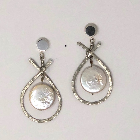 Coin Pearl Drop Earrings - Picture 2 of 4